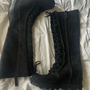 Sorel Joan of Arc Black Lace-Up Wedge suede leather Women's Boots 6 6.5